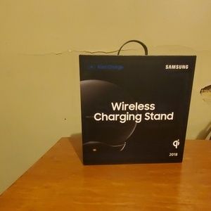 Wireless charging stand